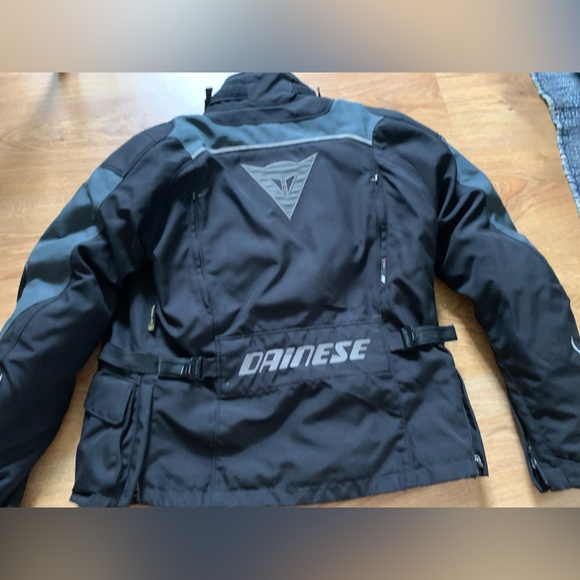 Women’s Dainese Motorcycle Jacket - Picture 9 of 9